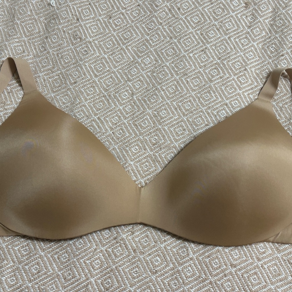Skims Wireless Push-Up Bra